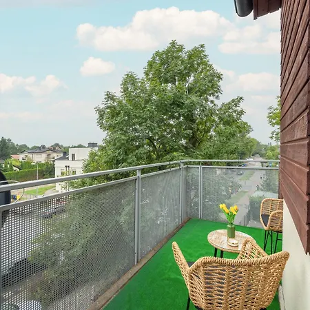 Spacious For 11 With 5 Bedrooms In By Renters Apartmán