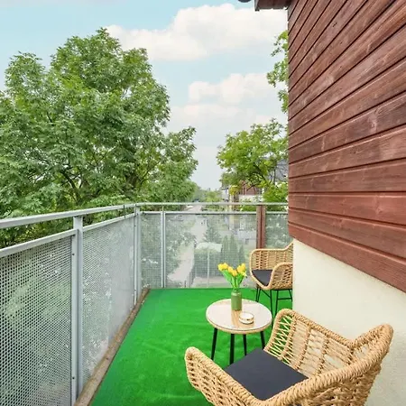 Apartament Spacious For 11 With 5 Bedrooms In By Renters *