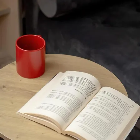 Spacious For 11 With 5 Bedrooms In By Renters Wrocław