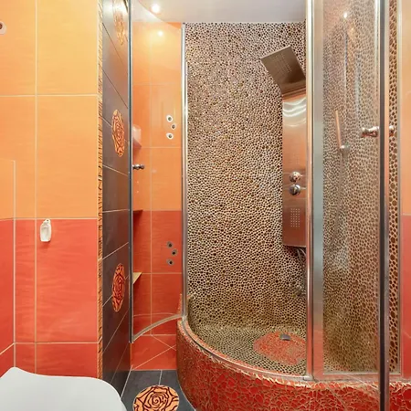 Διαμέρισμα Spacious For 11 With 5 Bedrooms In By Renters *